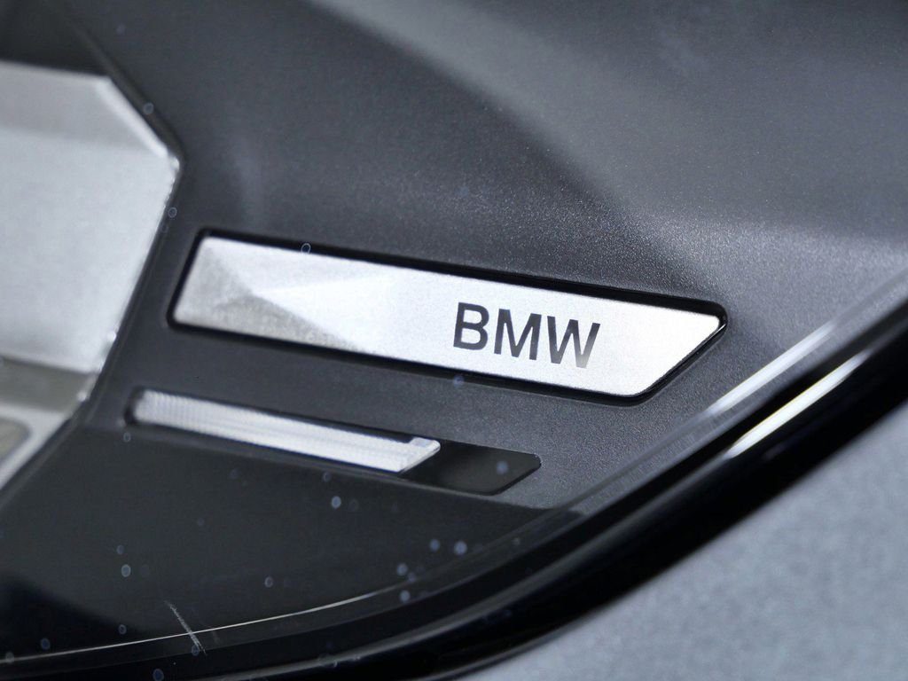 Used 2026 Skyscraper Grey Metallic BMW 30 xDrive image 5