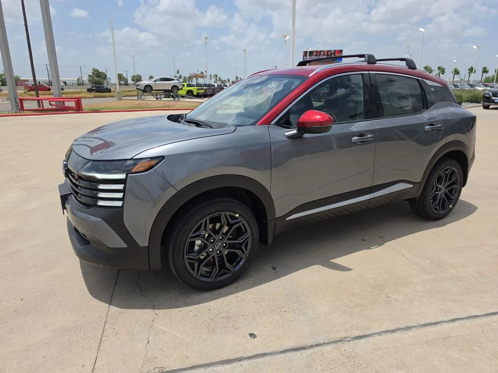 New 2026 Gun Metallic / Scarlet Ember Tintcoat Two-tone Nissan SR image 2