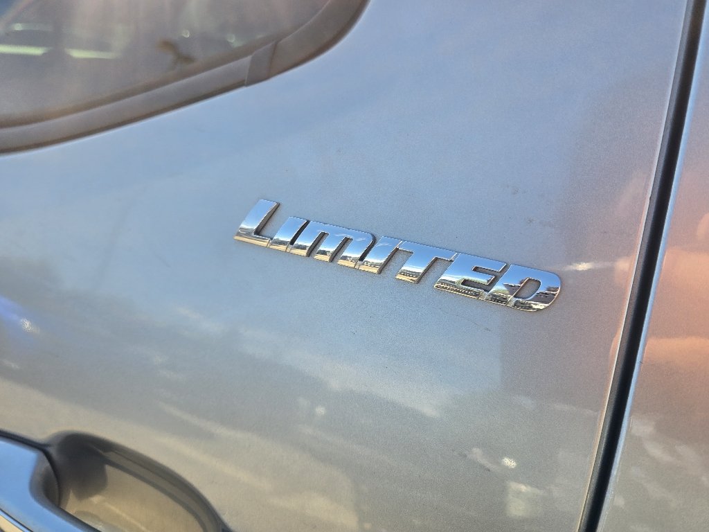 Used 2017 Silver Sky Metallic Toyota Limited image 10