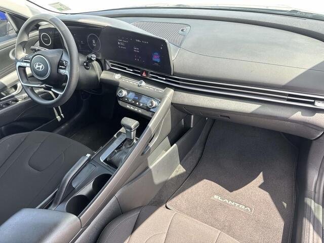 Used 2024 Intense Blue Hyundai SEL image 13