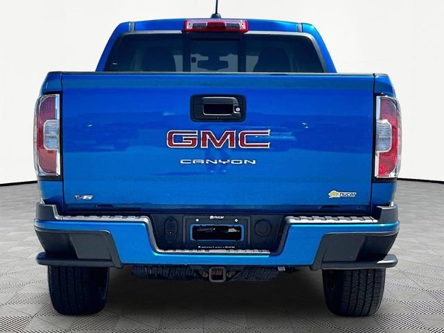 Used 2022 Blue Metallic GMC Elevation image 5