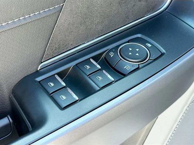 Used 2025 White Ford XLT image 18