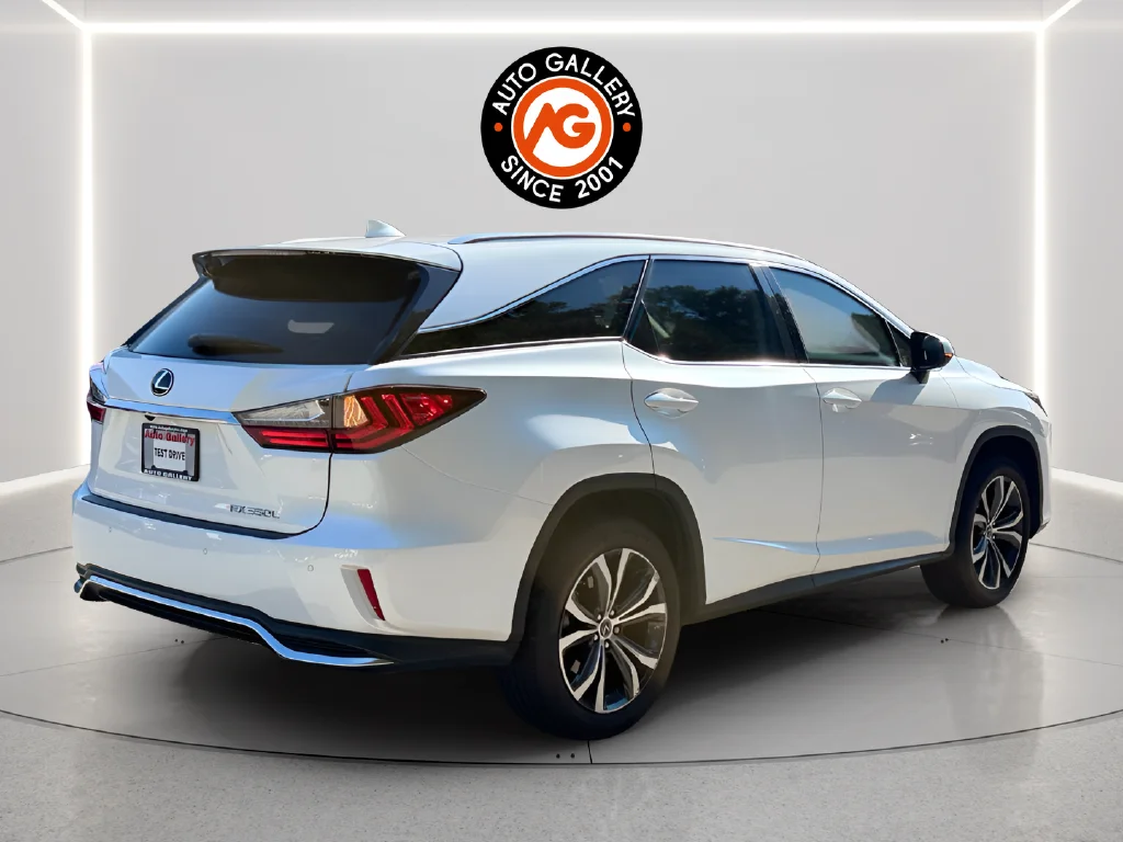 Used 2022 White Lexus 350L image 7