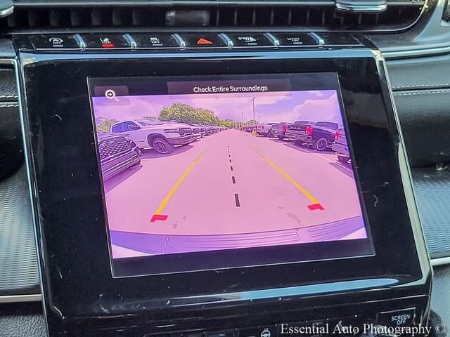 Used 2023 White/off-white Jeep Altitude image 14
