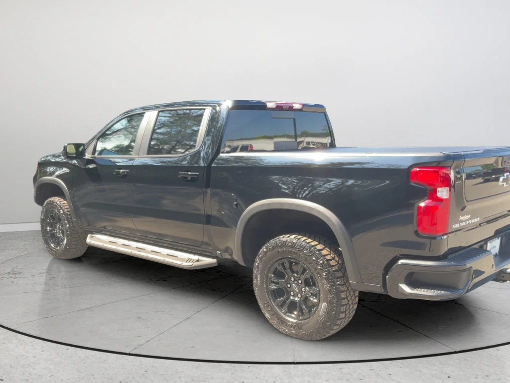2026 Chevrolet Silverado 1500 ZR2 - Photo 16