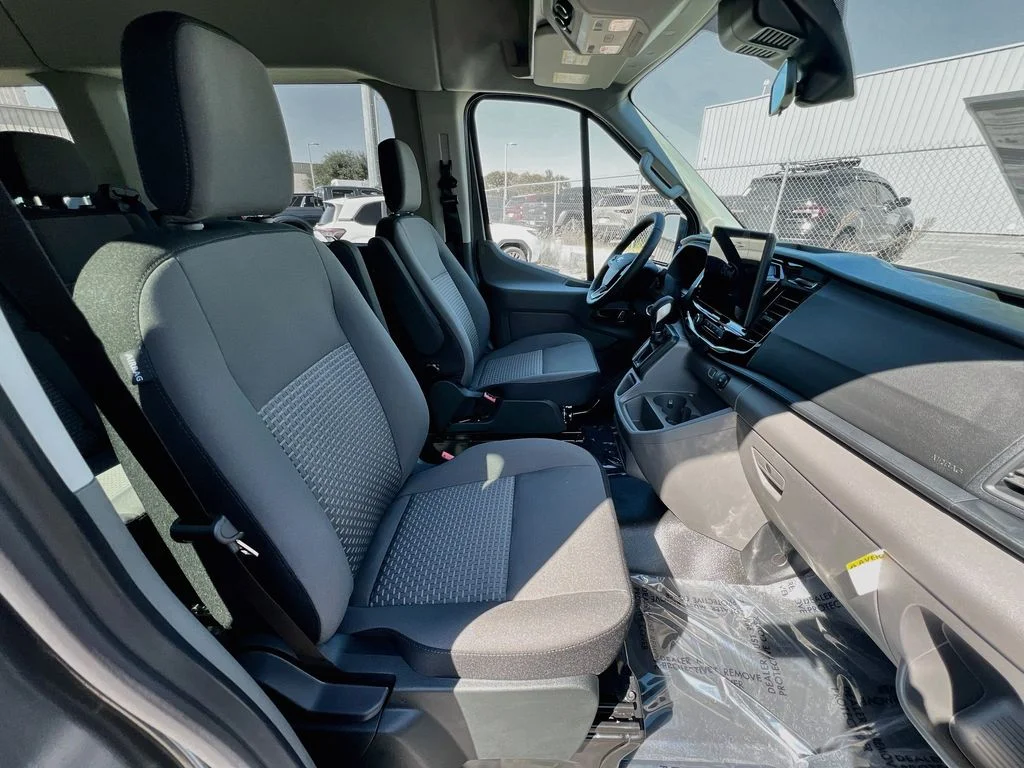 New 2026 Carbonized Gray Metallic Ford XLT image 18