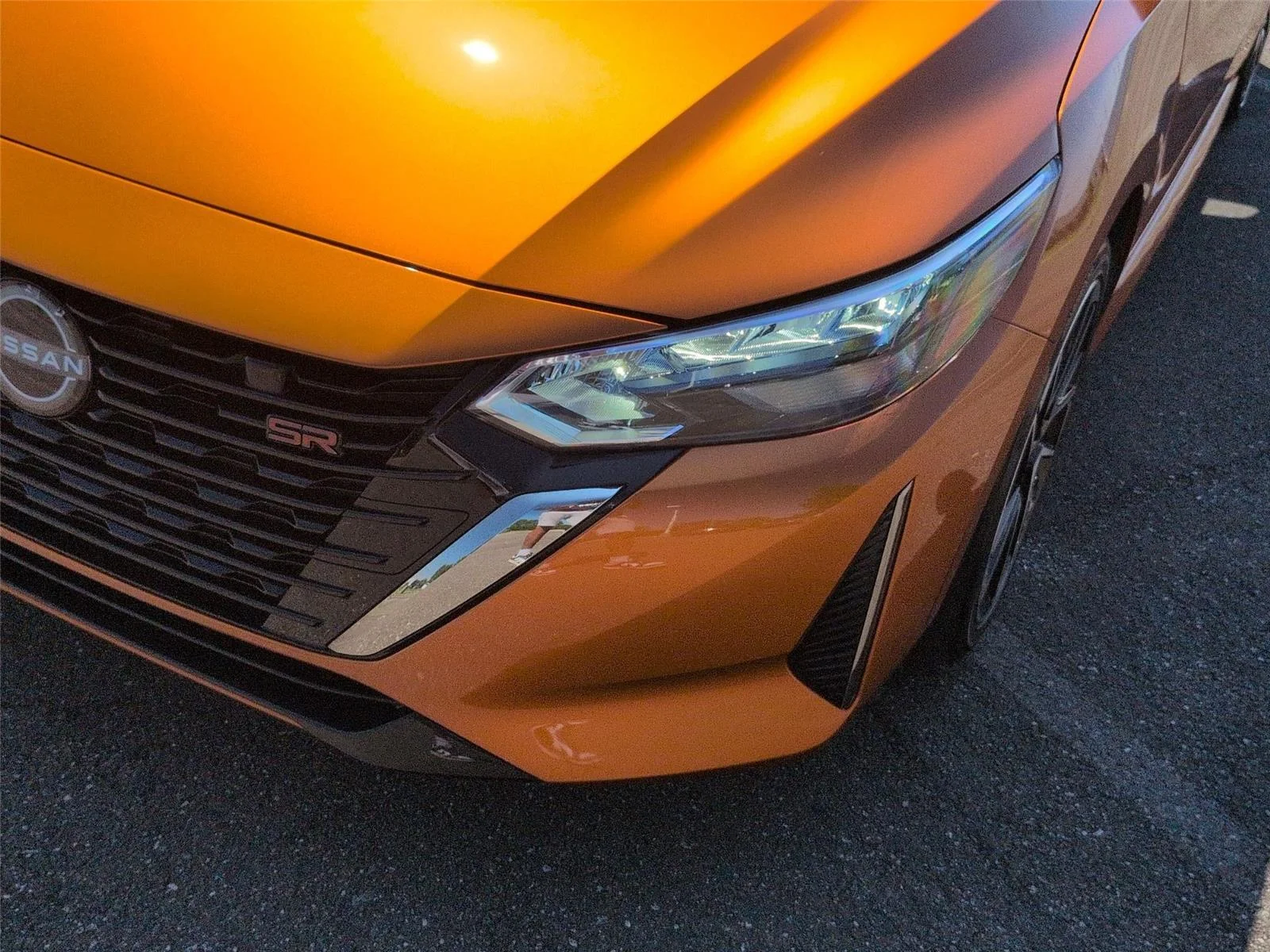 Used 2024 Monarch Orange Metallic/Super Black Nissan SR image 9