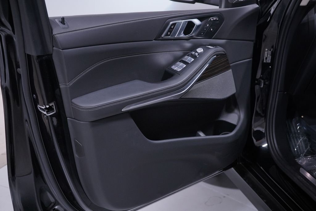 2024 BMW X7 40i - Photo 27