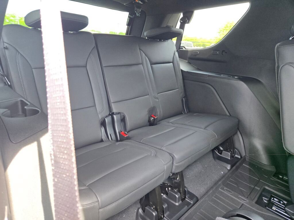 New 2026 Sterling Gray Metallic Chevrolet LT image 9
