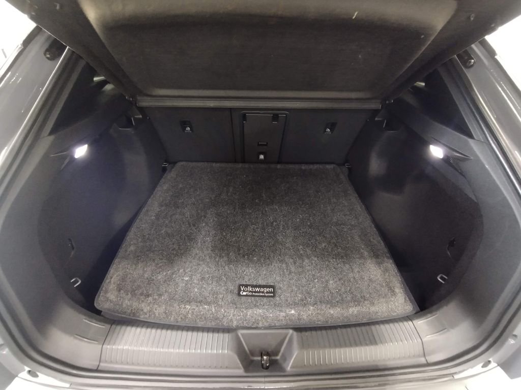 Used 2023 Black Volkswagen Pro S image 14