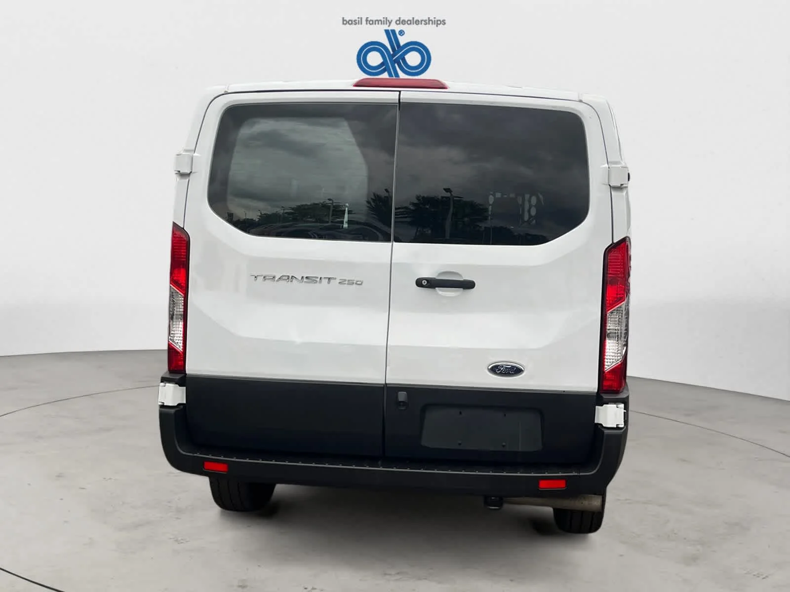 Used 2025 Oxford White Ford  image 4