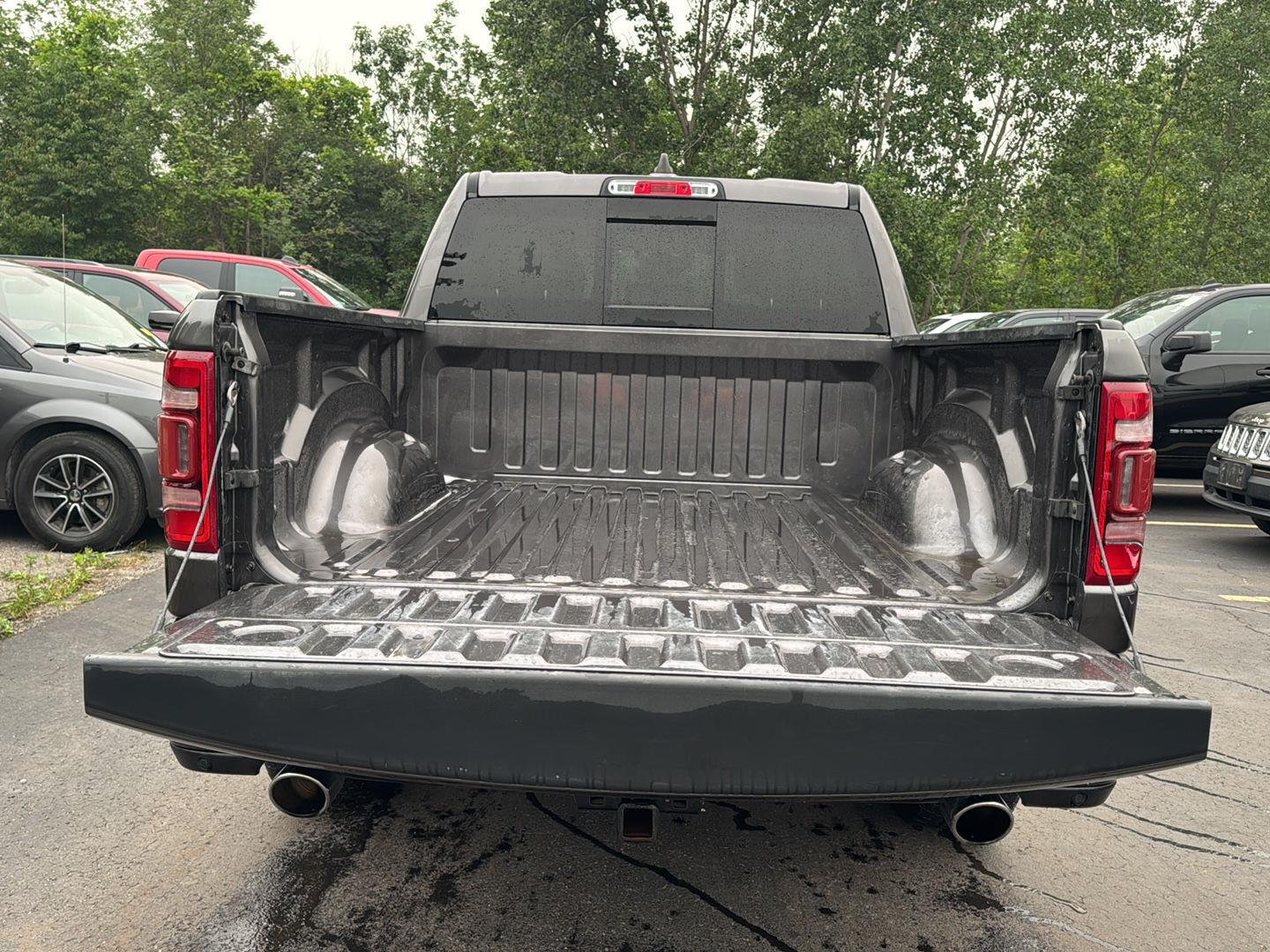 Used 2023 Granite Crystal Metallic Clearcoat Ram Laramie image 7