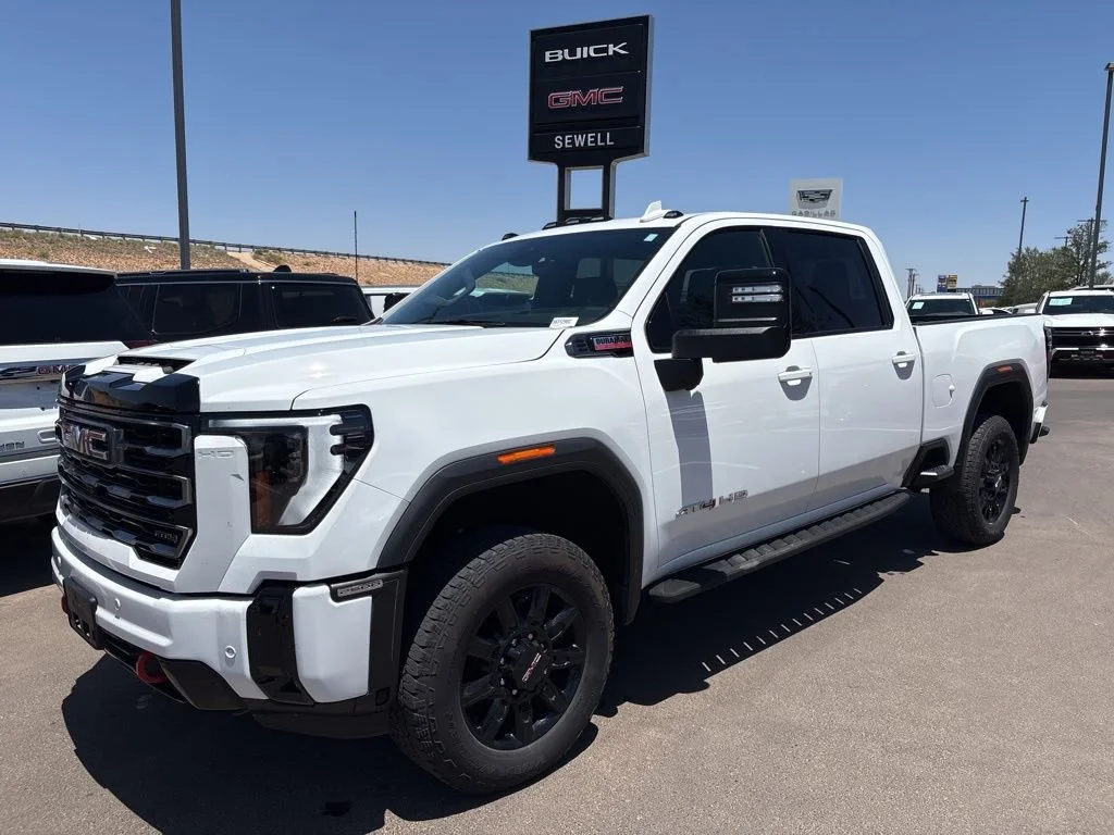 2025 GMC Sierra 4WD Crew Cab Standard Box AT4's photo