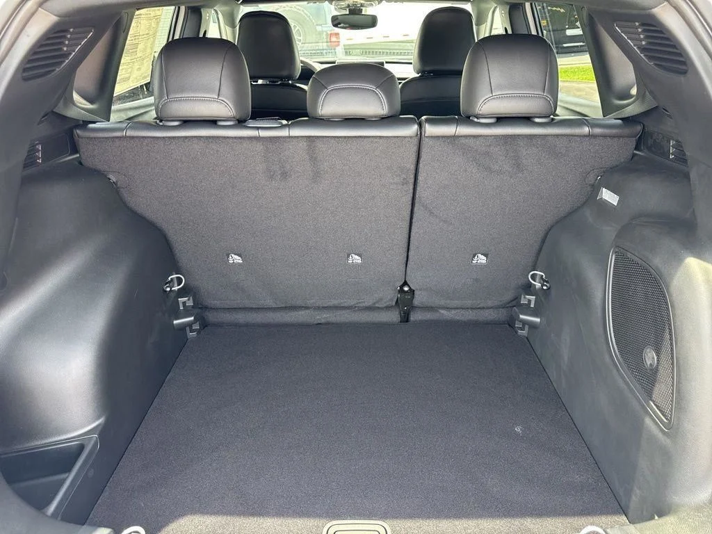 2025 Jeep Compass Limited - Photo 8