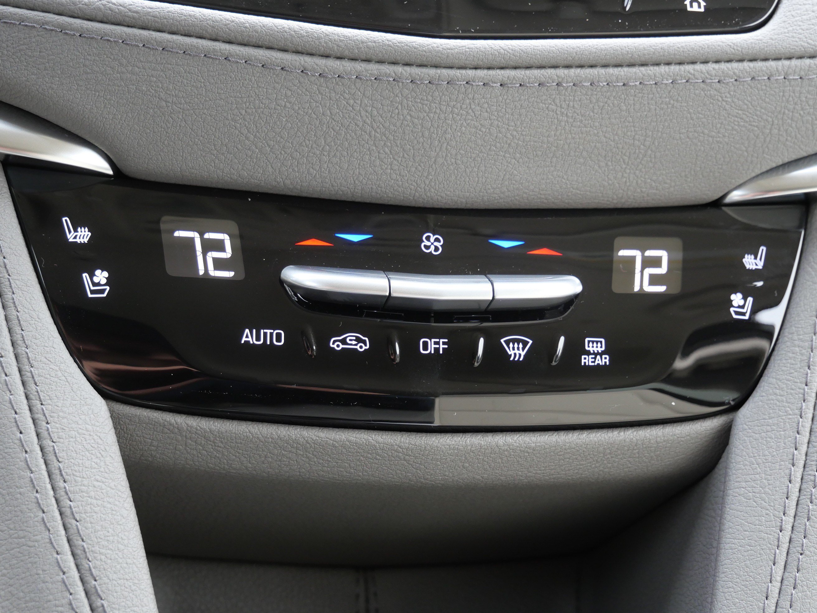 2026 Cadillac XT5 Premium Luxury - Photo 24