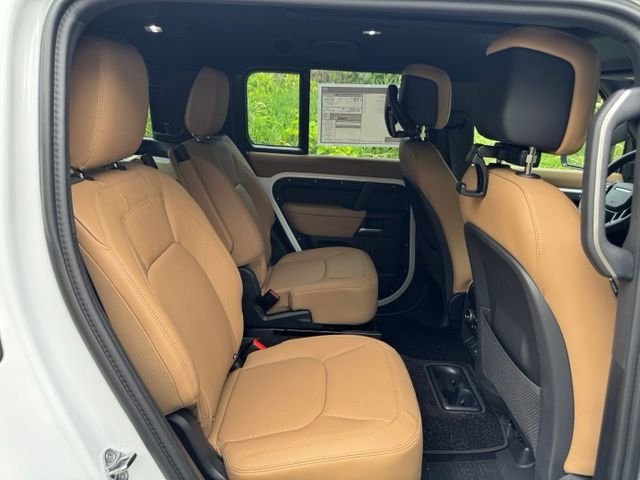 New 2026 Fuji White Land Rover S image 20