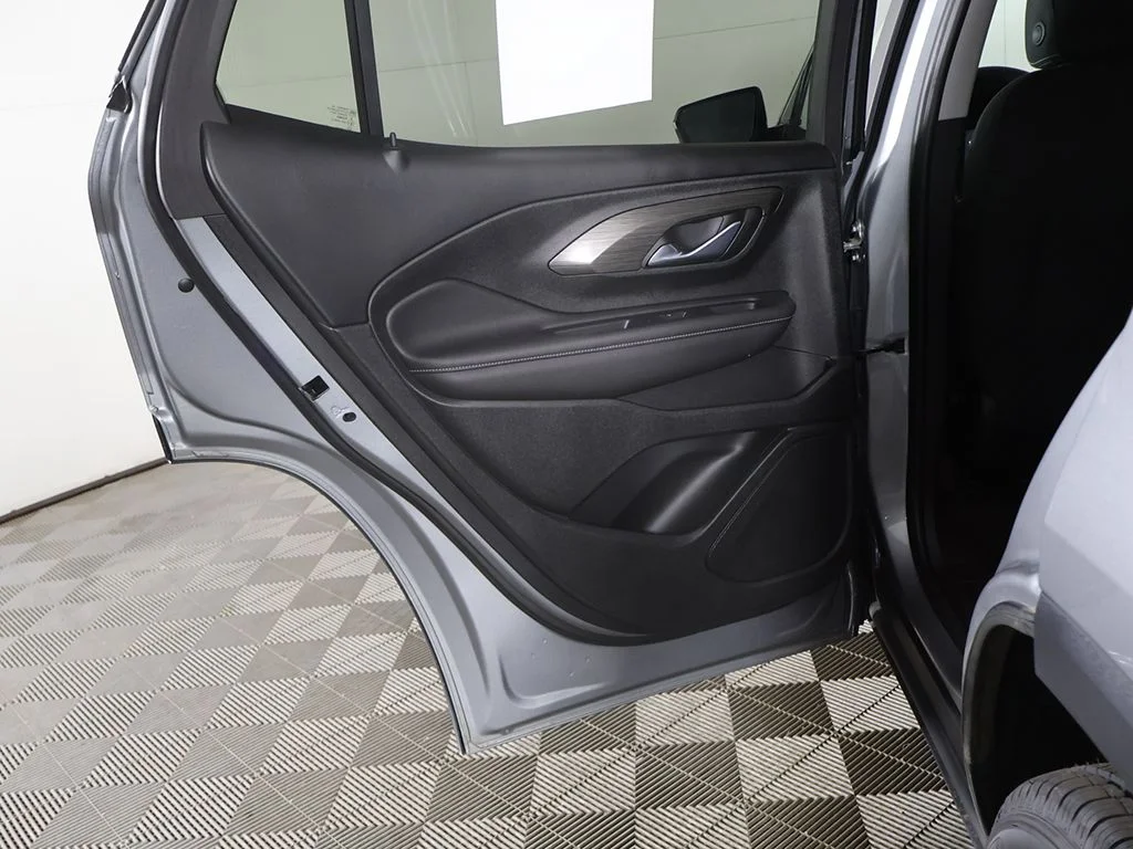 Used 2023 Silver GMC SLE image 24
