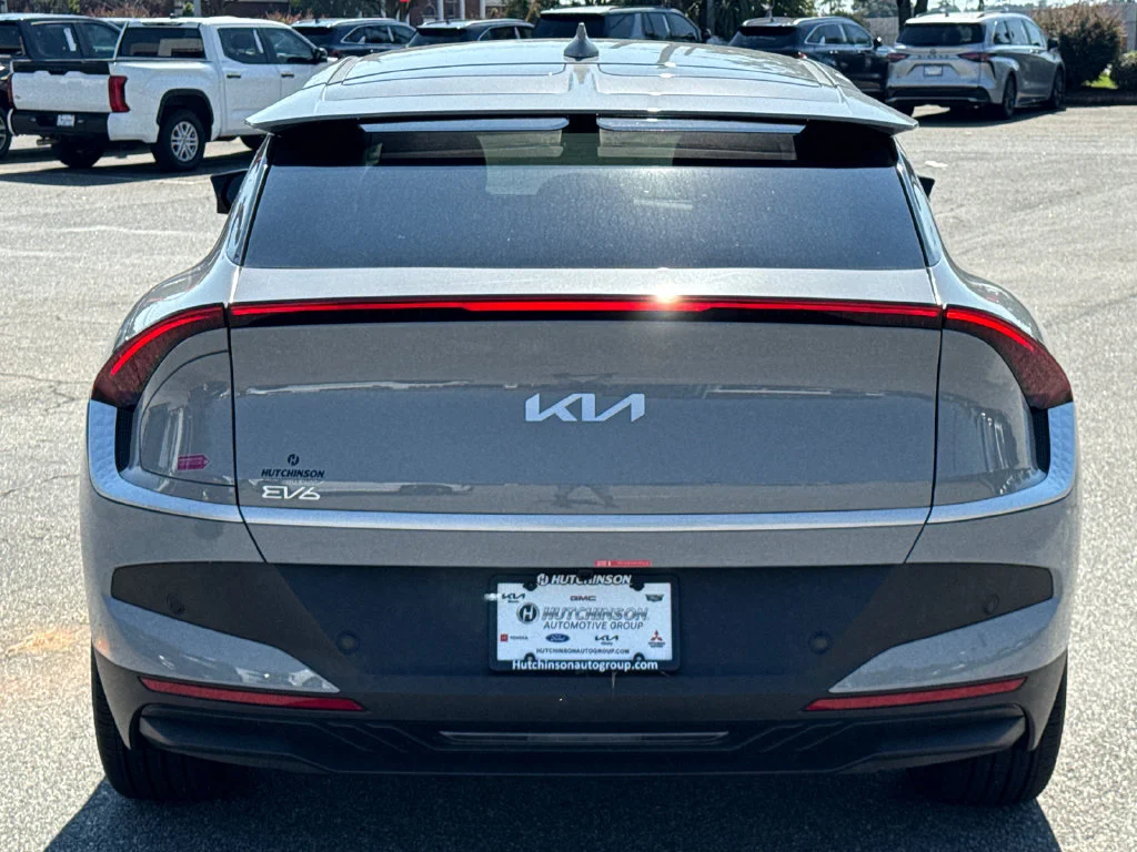 New 2026 Wolf Gray Kia LIGHT image 4