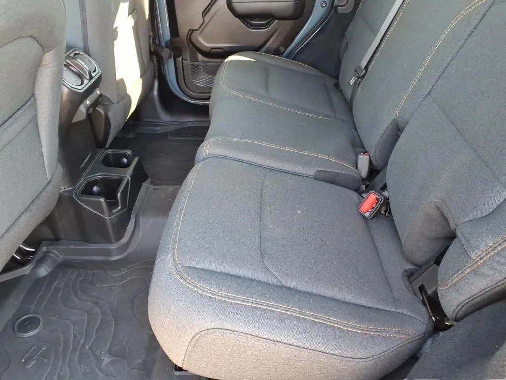 Used 2024 Gray Jeep Sport S image 10