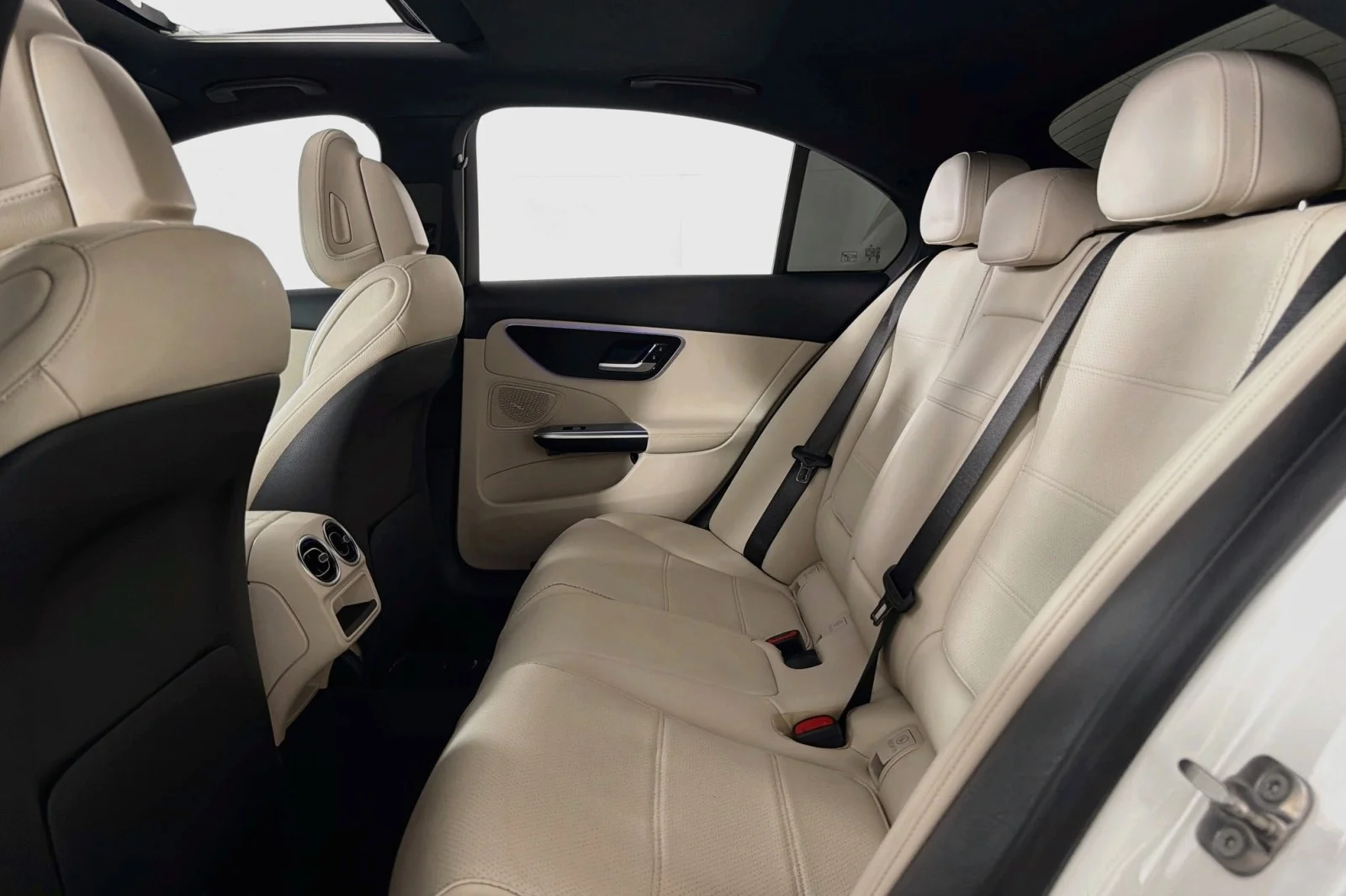 Certified Used 2024 Polar White Mercedes-Benz C 300 image 8