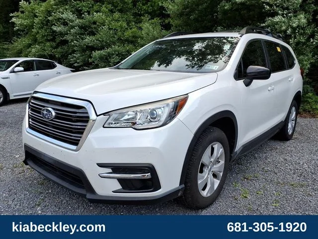 Used 2020 White Subaru Base image 2