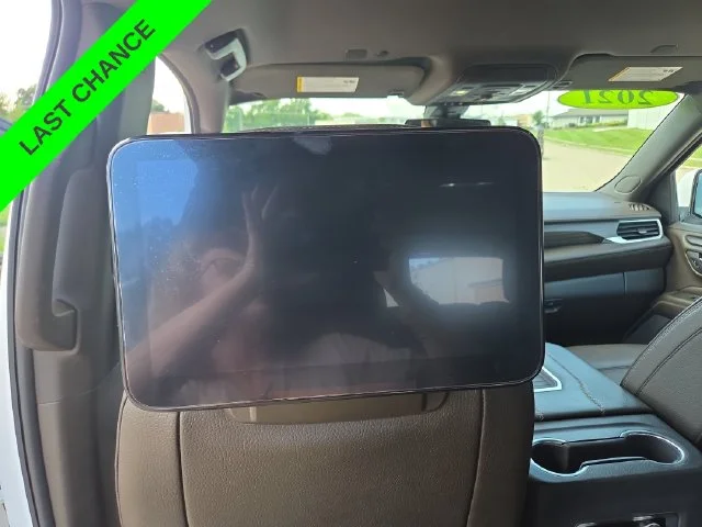Used 2021 White GMC Denali image 33