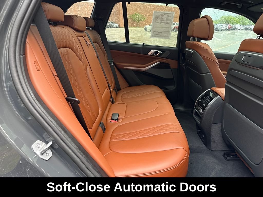 Used 2026 Gray BMW xDrive40i image 30
