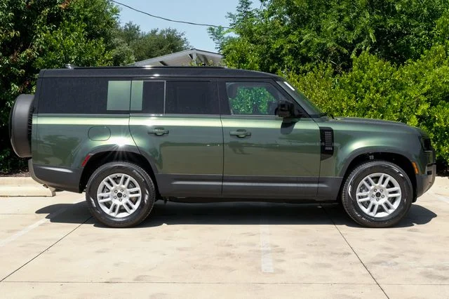 New 2026 Green Land Rover S image 10