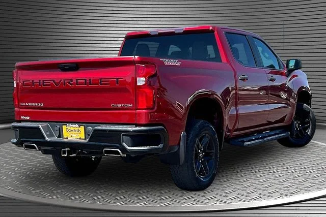 Used 2020 Red Chevrolet Custom Trail Boss image 6
