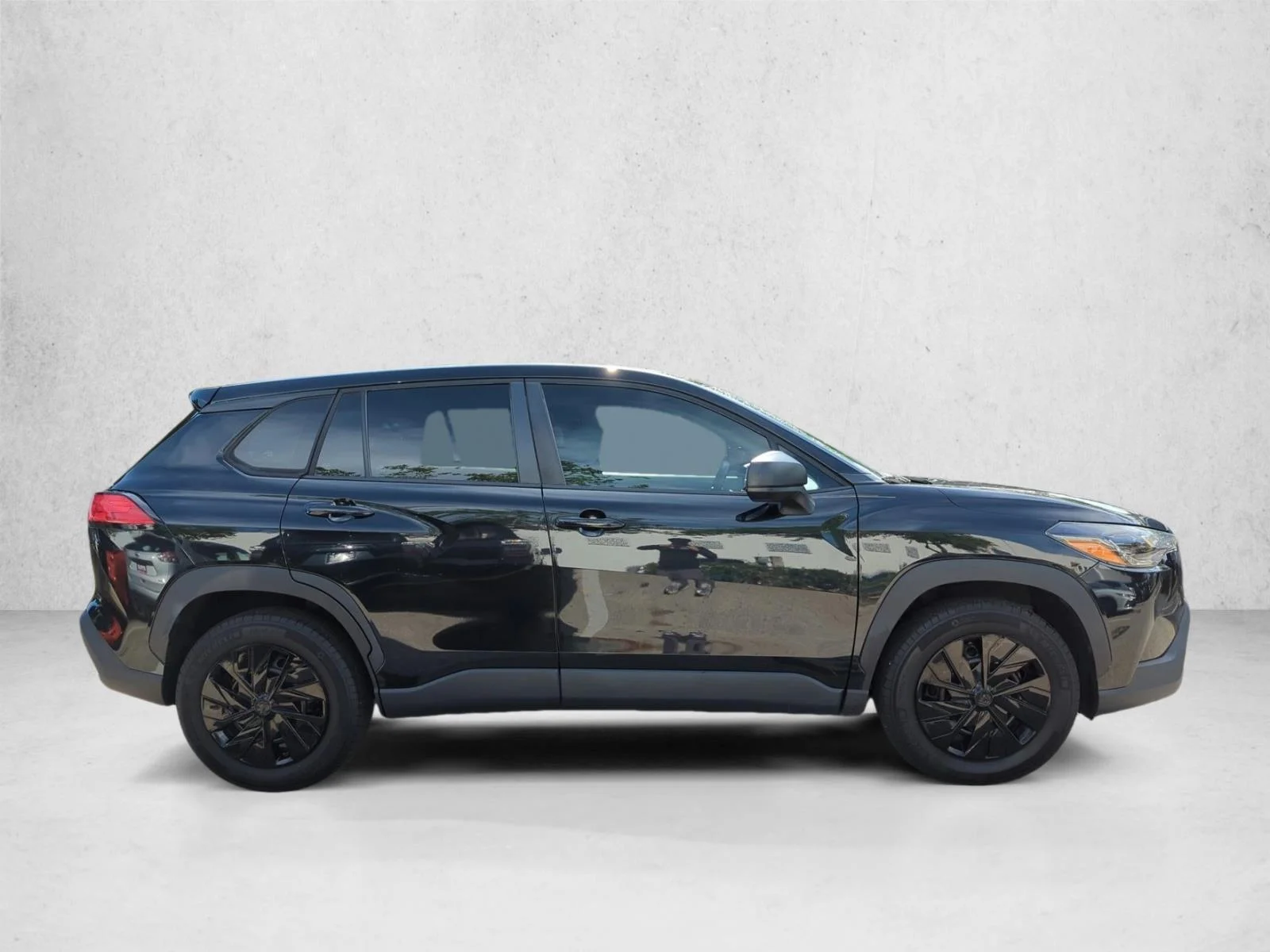 Used 2022 Jet Black Toyota L image 4