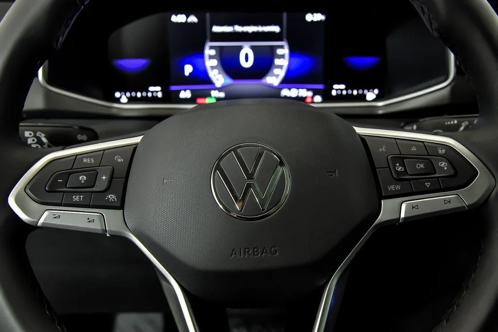 New 2026 White Volkswagen 1.5T SE Black image 11