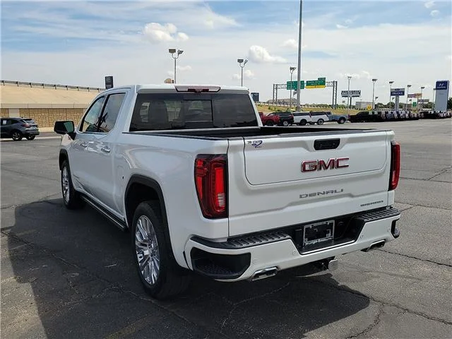 Used 2021 White Frost Tricoat GMC Denali 4x4 Crew Cab 5.75 ft. box 147.4 in. WB image 2
