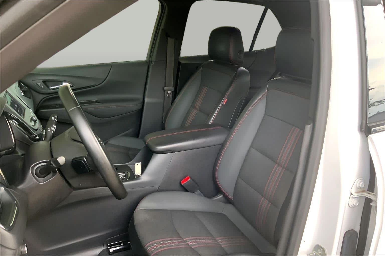 Used 2023 Summit White Chevrolet RS image 8