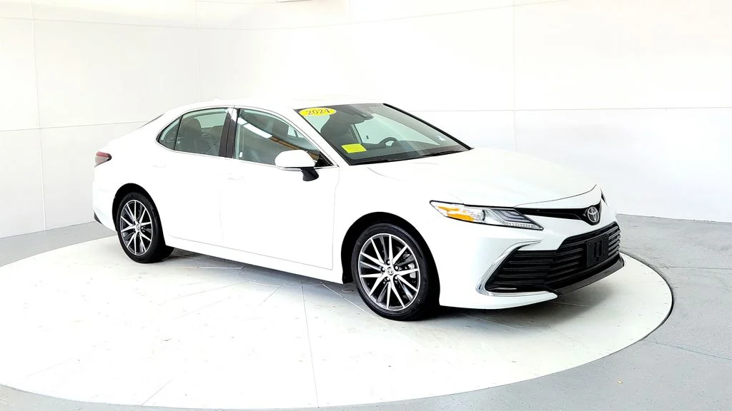 Used 2024 Beige Toyota XLE image 7