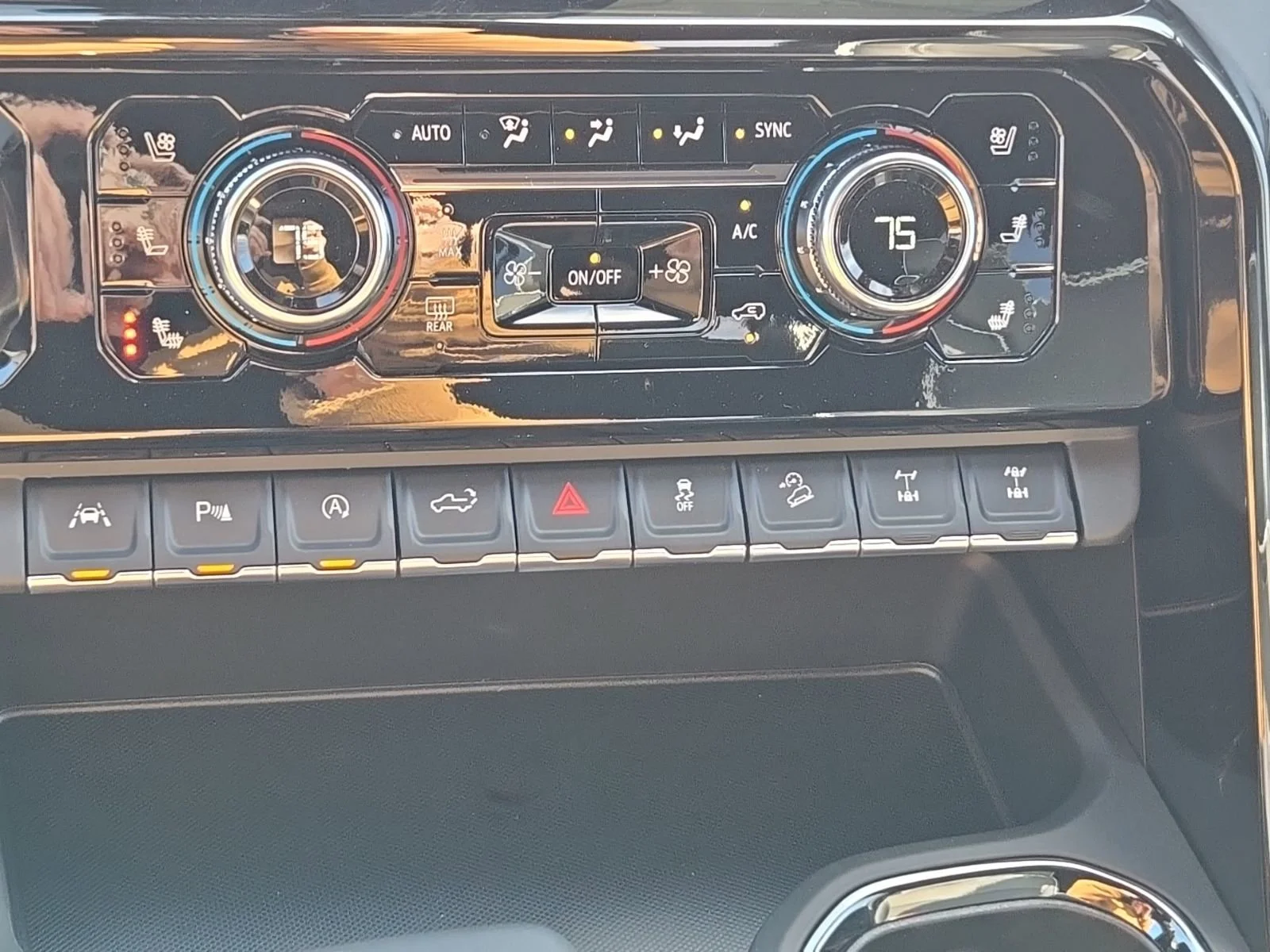 2026 GMC Sierra 1500 AT4X - Photo 46
