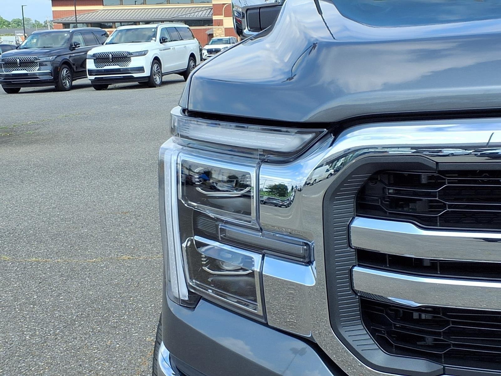 New 2026 Carbonized Gray Metallic Ford Lariat® image 16