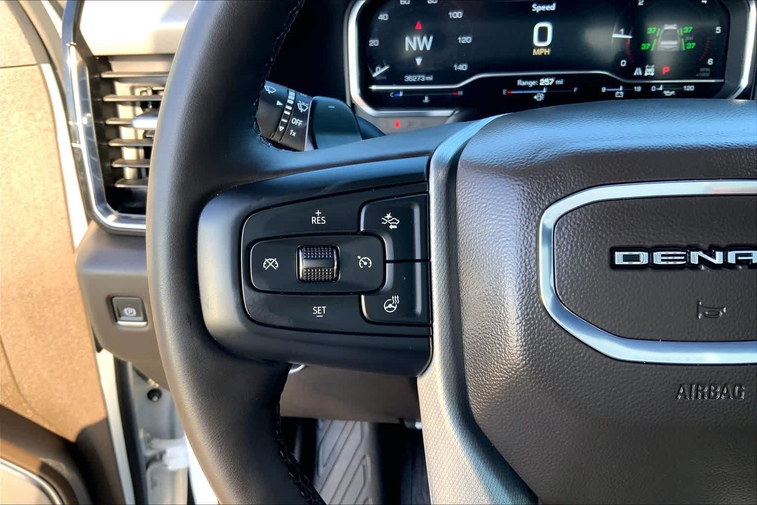Used 2024 White Frost Tricoat GMC Denali image 21