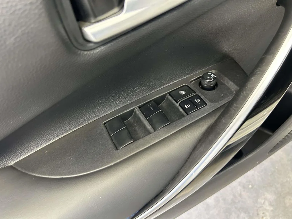 Used 2022 White Toyota XSE image 20