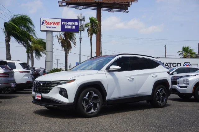 Used 2023  Hyundai Limited image 1