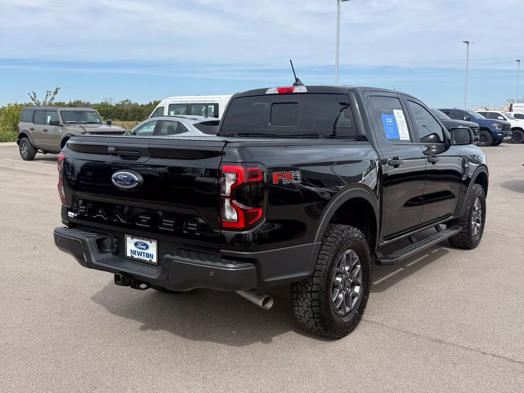 Used 2025 Black Ford XLT image 31