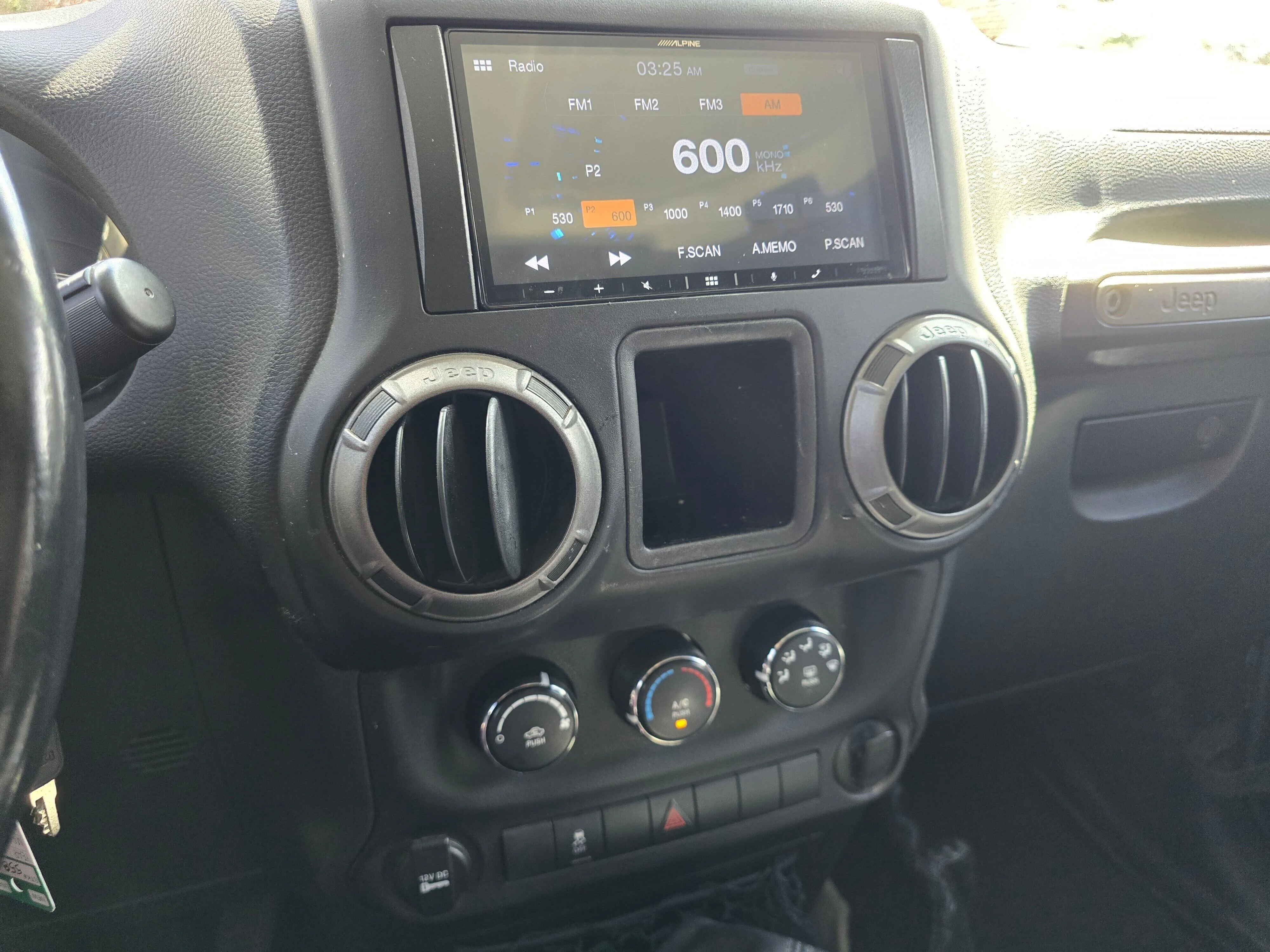 Used 2018 Black Clearcoat Jeep Sport image 13