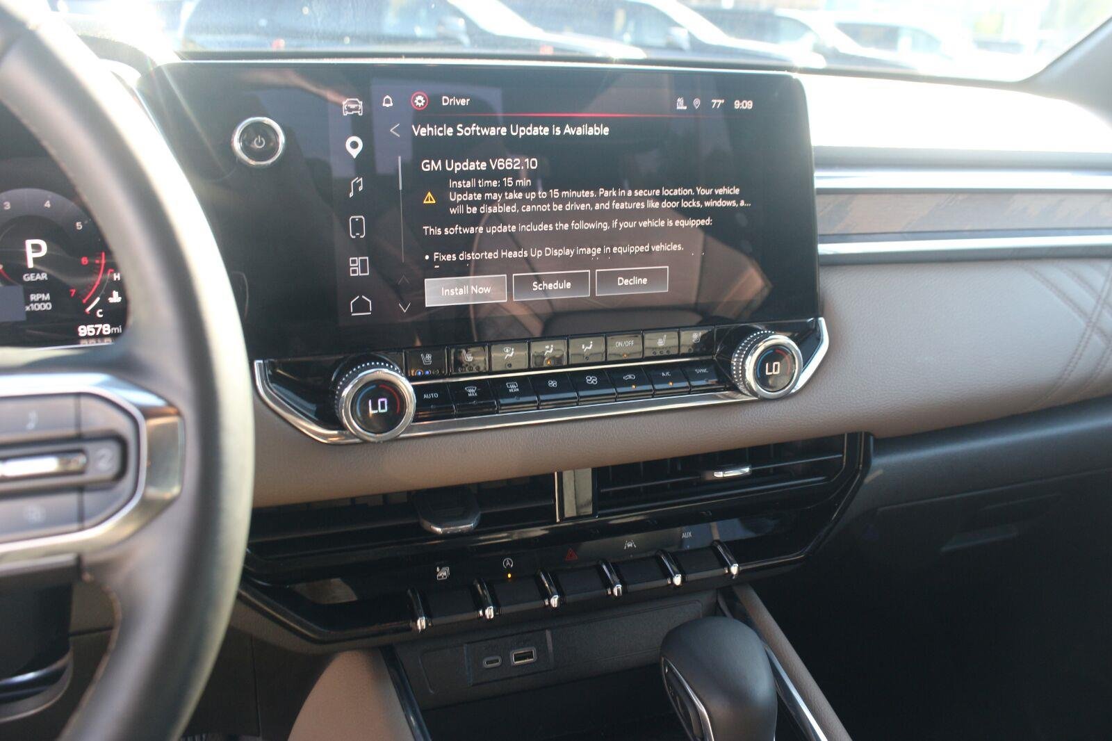 Used 2024 Onyx Black GMC Denali image 21