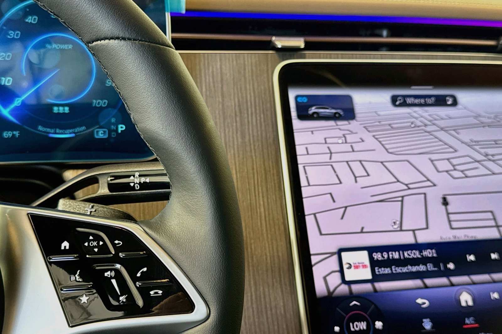 New 2027 Polar White Mercedes-Benz EQE 320 image 15