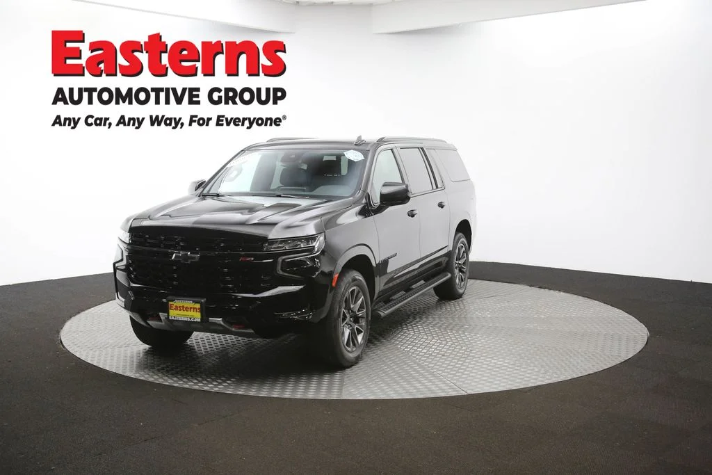 Used 2023 Black Chevrolet Z71 image 58