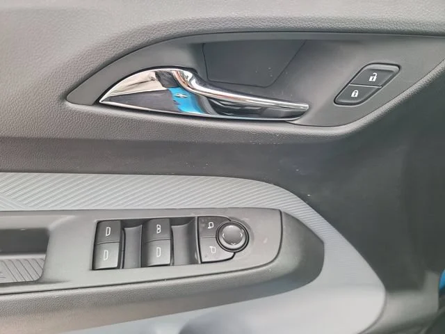 New 2027 Marina Blue Metallic Chevrolet LT image 18