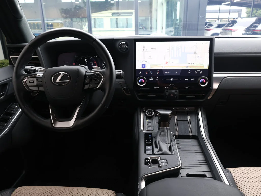 Used 2025 Silver Lexus 550 Overtrail+ image 24