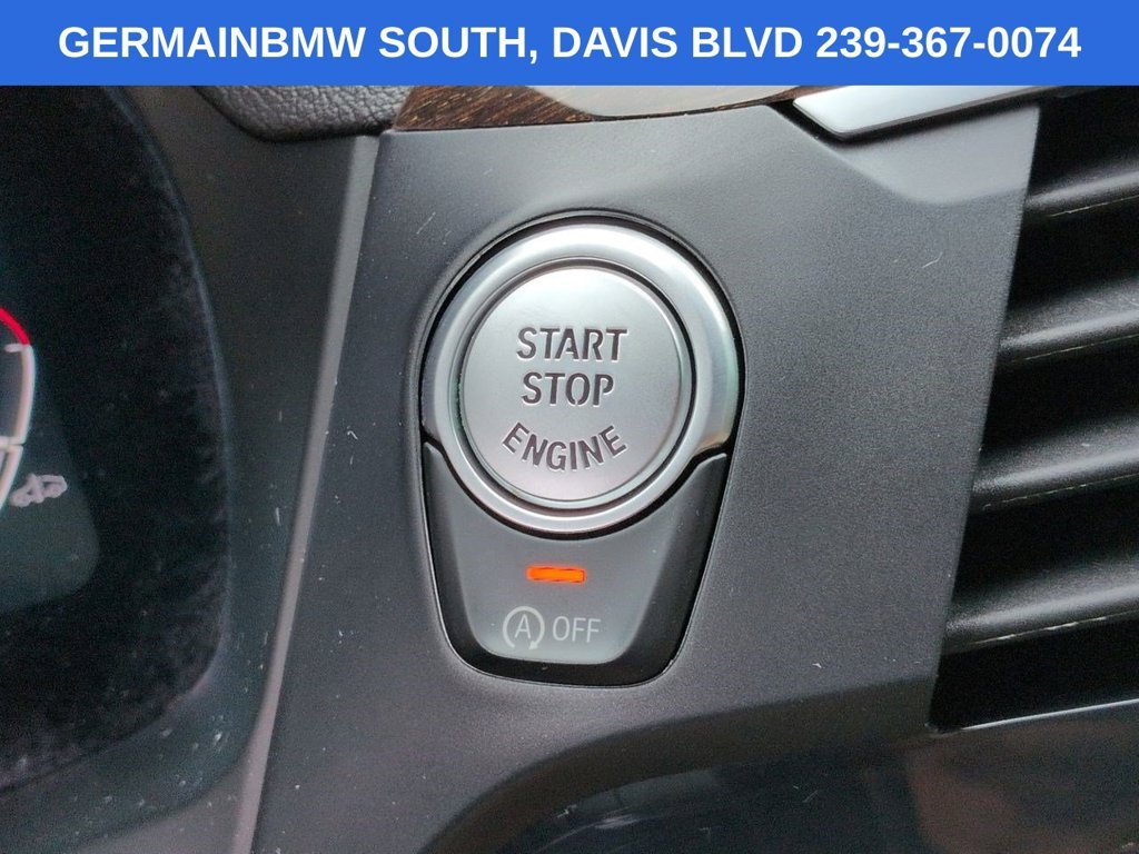 Used 2021 Jet Black BMW sDrive30i image 32