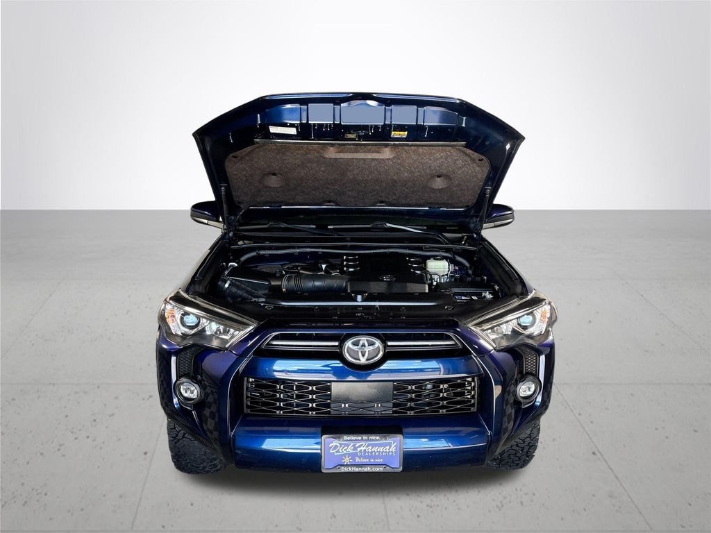 Used 2021 Nautical Blue Metallic Toyota SR5 image 22