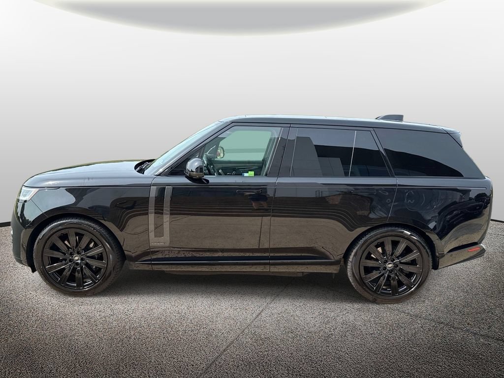 Used 2024 Black Land Rover Autobiography image 3
