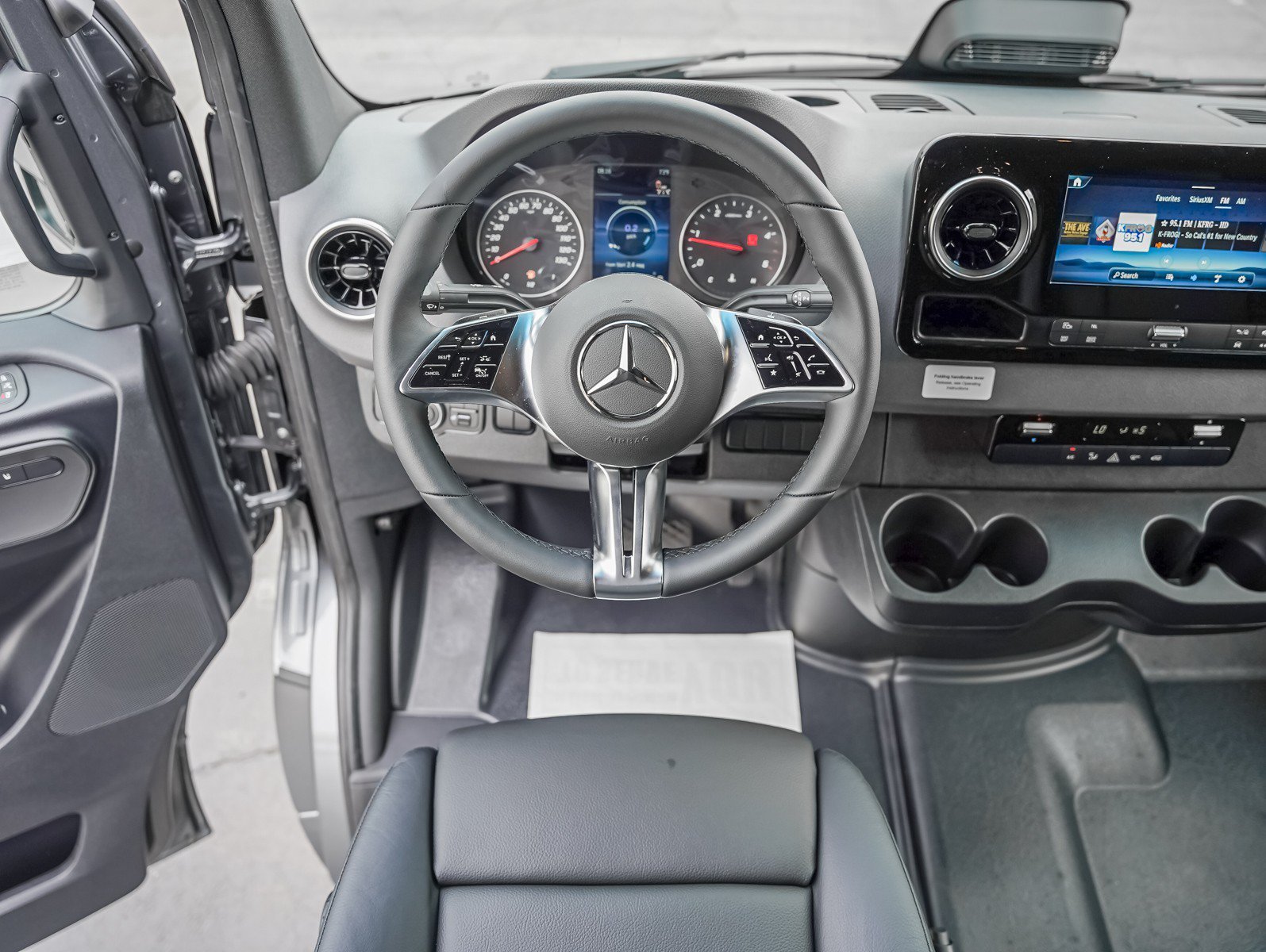 New 2026 Selenite gray metallic Mercedes-Benz 2500 High Roof I4 Diesel HO 170 RWD image 14